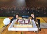 ELT持田、デビュー当時蘇る膝上ミニスカ披露　アコギ初披露も