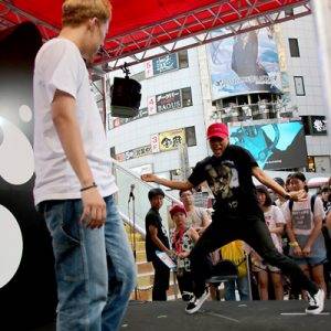 EXILE世界とGENERATIONS中務が渋谷でダンスバトル［4］