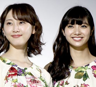 松井玲奈、真冬の撮影で新川優愛とカイロ枚数競り合う…12枚