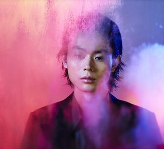 菅田将暉、自身が作詞を務めた新曲「呼吸」の直筆歌詞を公開