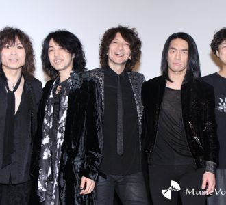イエモン吉井和哉「助けてもらっている」メンバー全員が「家族」
