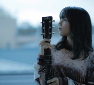 決して一人ではない、Anly　夜明けの金星にインスピレーション