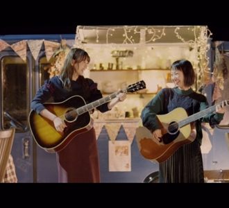 欅坂46・ゆいちゃんず、新曲MVを視聴者９万人の生放送中に公開