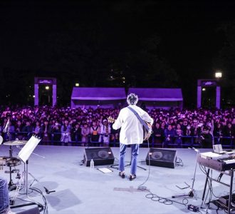 石崎ひゅーい、代々木公園でフリーライブ開催　約2000人が集結