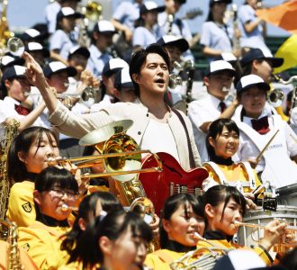 福山雅治、NHK高校野球テーマソング「甲子園」公式MV完成