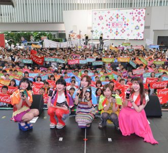 リトグリ、サプライズ歌唱に泣き出す女子　ファン「半端ない！」