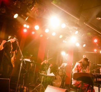 ヒグチアイ「私が憧れる人になりたい」嘘ない言葉で貫く東京公演