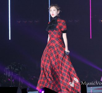 紗栄子、８歳天才ドラマーの演奏でランウェイ　小籔も驚くプレイ