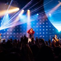 フレデリック、“ゆったりゆらゆら”BPM限定ライブ　深化を感じさせた特別公演