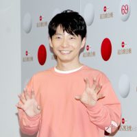 星野源、盛りだくさんのステージング　リラックスな表情：紅白リハ