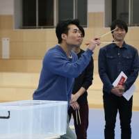 劇団EXILE鈴木と八木がギネス記録【2】