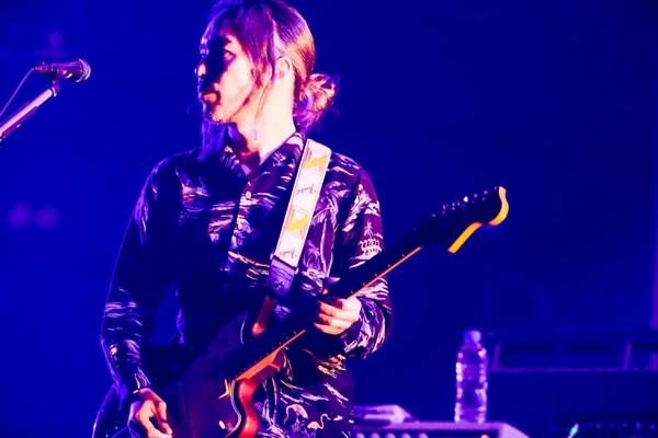 撮影＝Viola Kam (V'z Twinkle)