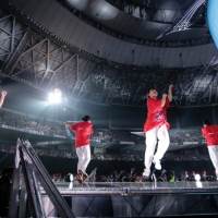 写真・広島の子ども達59名とダンス（４）