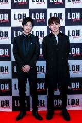 NAOTO＆岩田剛典、LDH wedding初プロデュースの結婚披露宴にサプライズ登場