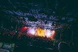 PassCode、女性・男子学生限定ライブ　パスコらしさ溢れた「VALENTINE NIGHT」