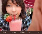 渡邉理佐の“どアップ”自撮りショットが話題、可愛すぎて「心臓もたない」
