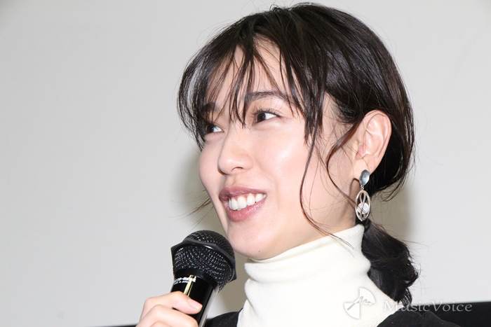戸田恵梨香