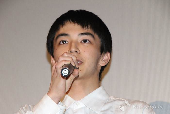 藤原隆介