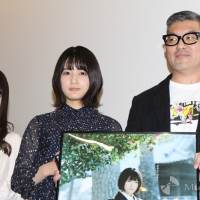 欅坂46織田奈那・長沢菜々香『未来のあたし　～豊島圭介ショートフィルム映画祭～』初日舞台あいさつ（写真３）