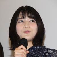 欅坂46織田奈那・長沢菜々香『未来のあたし　～豊島圭介ショートフィルム映画祭～』初日舞台あいさつ（写真６）