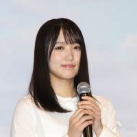 欅坂46菅井友香・土生瑞穂・小林由依「イオンカードキャラクター就任」（写真5）