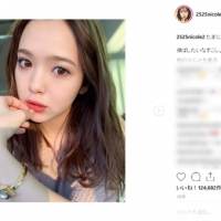 藤田ニコル、印象が違う　レアなデコ出し写真が反響「大人っぽい！」