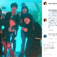 ゆず北川悠仁、松任谷由実ライブに「みんな感動」あいみょんらと記念ショット