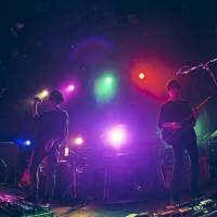 「寄り添う音楽を」andropの思い、“Home”代官山UNITでのツアー最終で体現