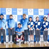 香取慎吾「すごく白熱」東京五輪ボランティア制服お披露目、選考委員で参加