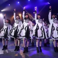 AKB48が川越公演、TeamAは昼に登場　地元開催に向井地美音と篠崎彩奈大喜び