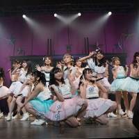 AKB48チーム４千秋楽、村山彩希＆岡田奈々“ゆうなぁ”単独公演決定