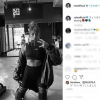 ローラ、鍛えられた美腹筋を披露「美しい！」