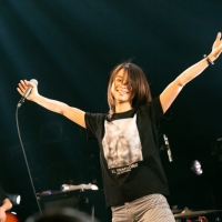 片平里菜「brand new album『一年中』発売記念リリースパーティ 冬の魔法」レポート