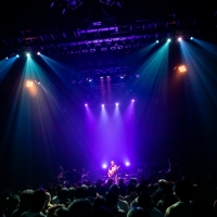 片平里菜「brand new album『一年中』発売記念リリースパーティ 冬の魔法」レポート