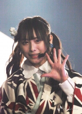 梅山恋和＆宮脇咲良の２ショット反響「顔面偏差値最強！」