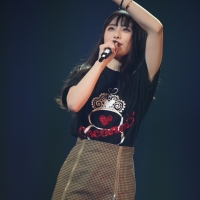 梅山恋和、ソロコン