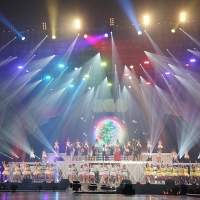 SKE48、10期生初ステージ　総勢75人で「パレオはエメラルド」：静岡夜公演