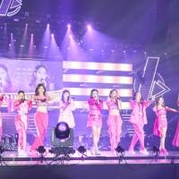 E-girls、ラストツアー開幕