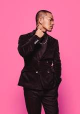 R&BシンガーMABU、1stアルバム「BRIGHTEST DOPE」を誕生日にリリース
