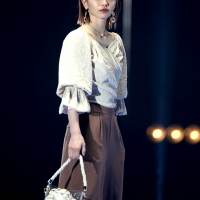 山本舞香「マイナビ TGC 2020 S/S」