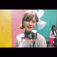 乃木坂46「しあわせの保護色」MV公開、涙を堪える白石麻衣の表情も収める