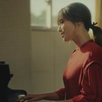 深田恭子がピアノ演奏披露「ホッとしたような優しさ」