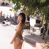 寺本莉緒、初写真集が発売前重版