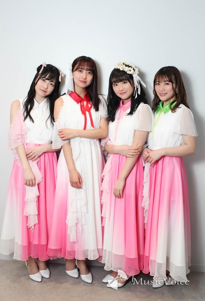 樋口なづな、渡邉幸愛、阿部夢梨、坂林佳奈