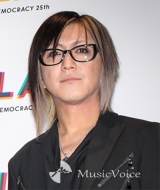 GLAY・HISASHI「今は耐え忍ぶ時期」思いこめた「弾いてみた」動画が話題
