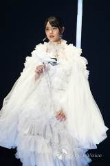 STU48瀧野由美子、大人な雰囲気　艶やかにランウェイ