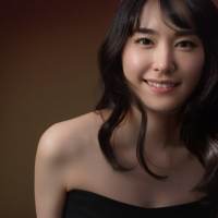 オトナ新垣結衣、かつてない上質でしなやかな姿にドキッ