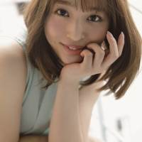 神部美咲、お気に入りカットは「手で胸を…」