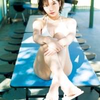 長月翠、写真集「意外性」限定ポストカード公開