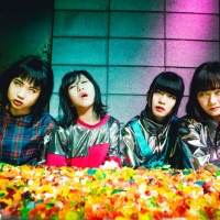 BiS 、新曲「IT’S TOO LATE」無料配信スタート　新アー写＆ジャケ写も公開